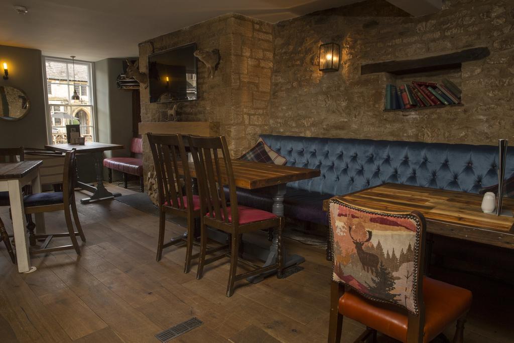 The Golden Pheasant Hotel Burford Bagian luar foto